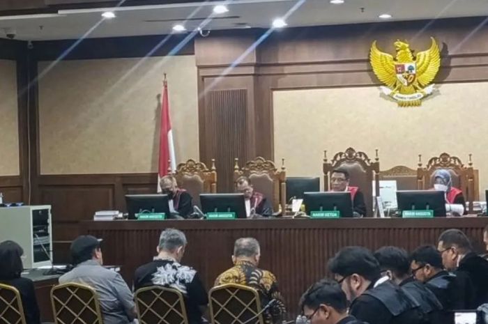 Eks Dirut Pt Timah Mochtar Riza Tabrani Divonis Tahun Penjara