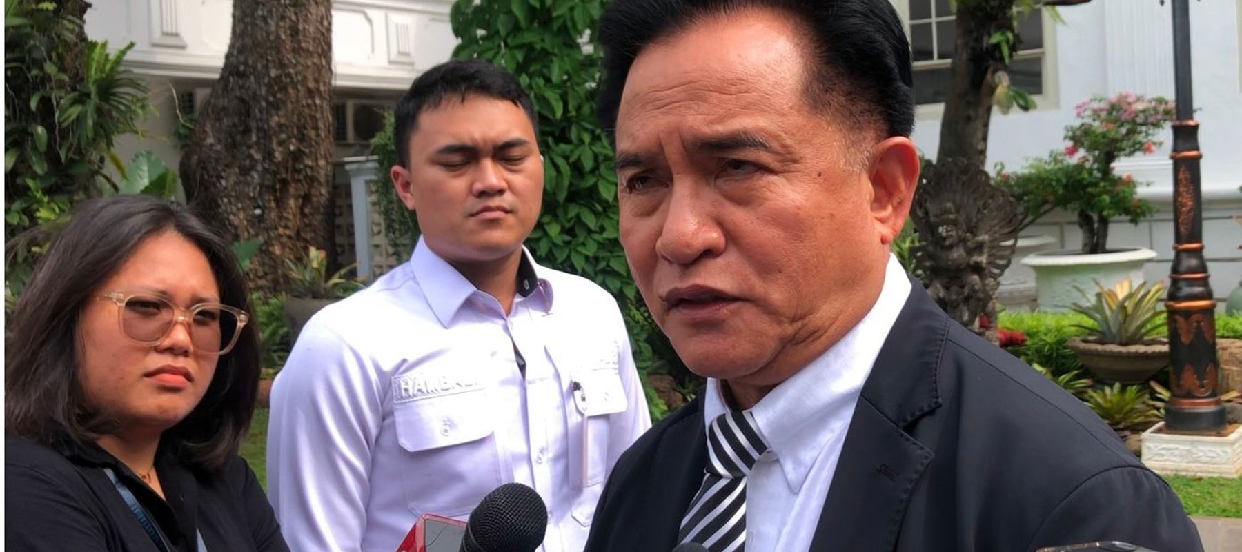 Menteri Koordinator Bidang Hukum, HAM, Imigrasi, dan Pemasyarakatan Yusril Ihza Mahendra