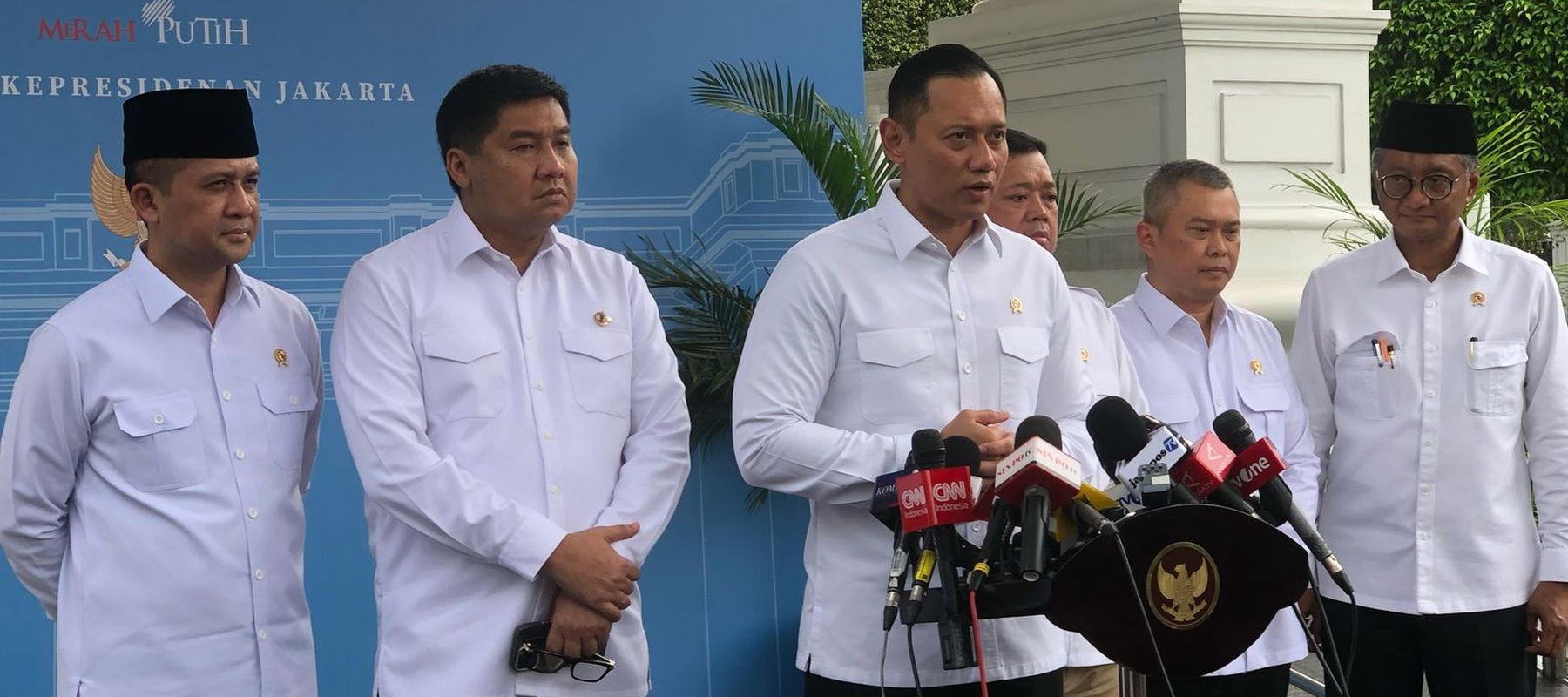 Menko Infrastruktur Agus Harimurti Yudhoyono, dan Jajaran Menteri