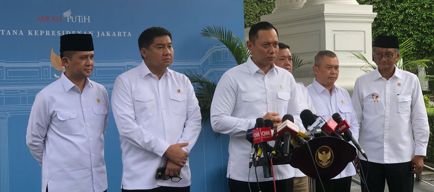 Menko Infrastruktur Agus Harimurti Yudhoyono, dan Jajaran Menteri