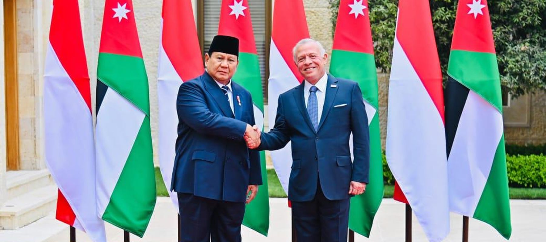 residen Republik Indonesia, Prabowo Subianto, melakukan pertemuan bilateral dengan Raja Yordania, Raja Abdullah II bin Al-Hussein
