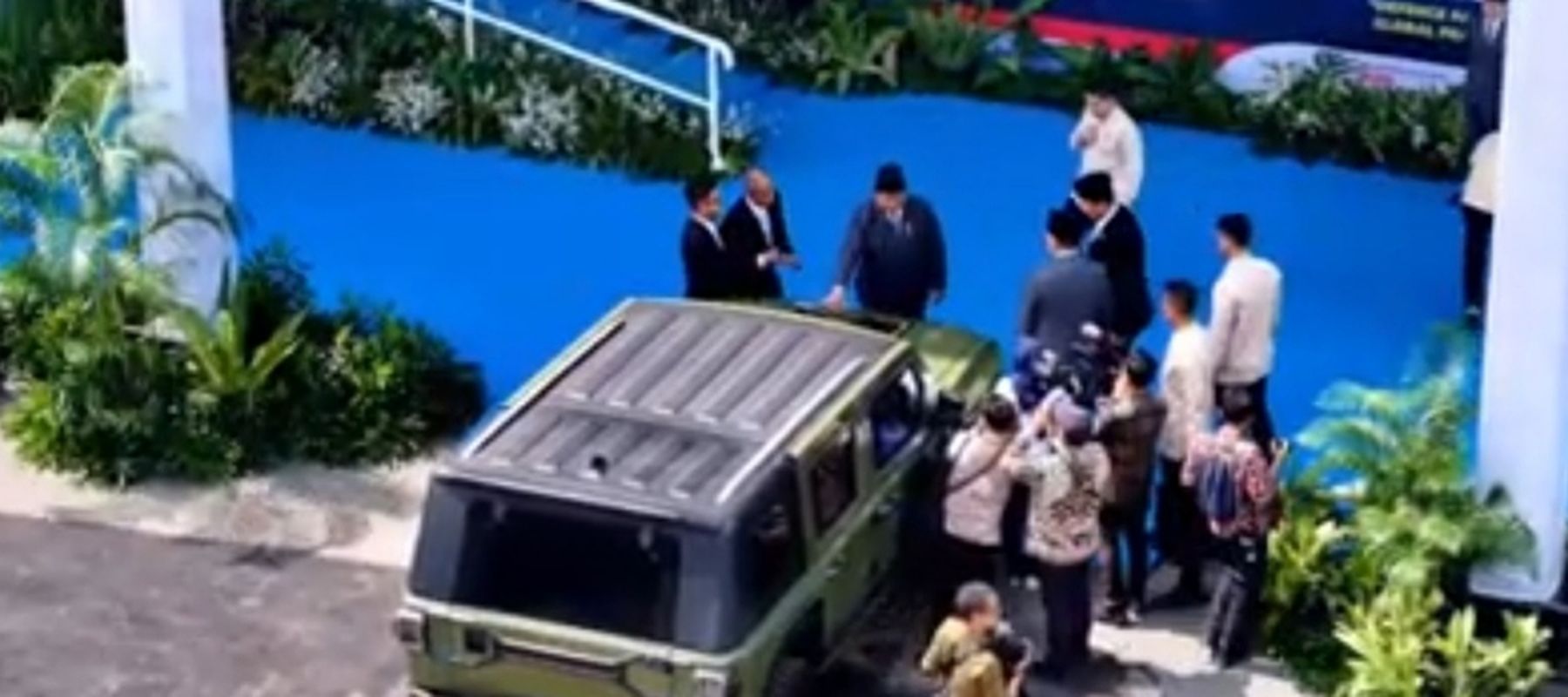 Prabowo Luncurkan Kendaraan Taktis Listrik “Pandu”