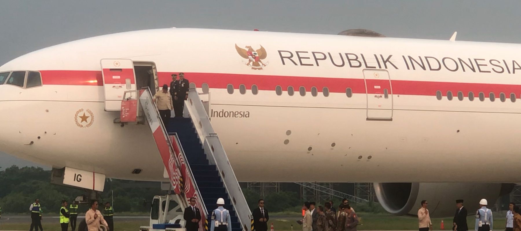 Presiden Republik Indonesia Prabowo Subianto telah kembali ke Tanah Air pada Rabu, 16 Juli 2025, setelah menyelesaikan rangkaian kunjungan kenegaraan sejak 1 Juli 2025 ke lima negara