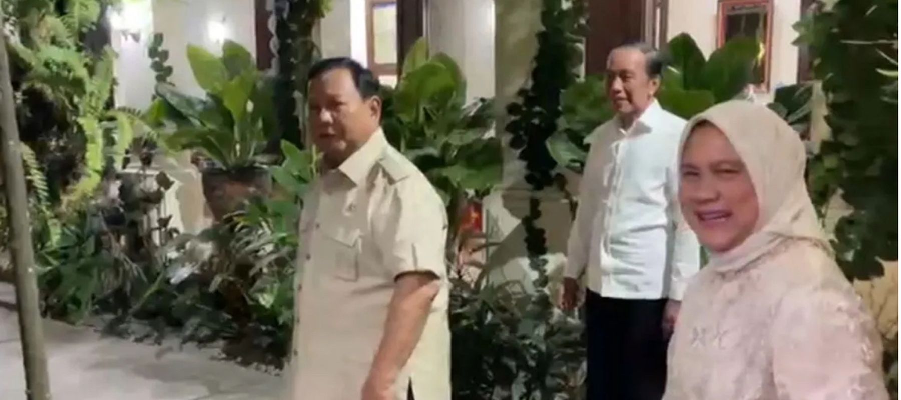 Prabowo Kunjungi Kediaman Jokowi di Solo