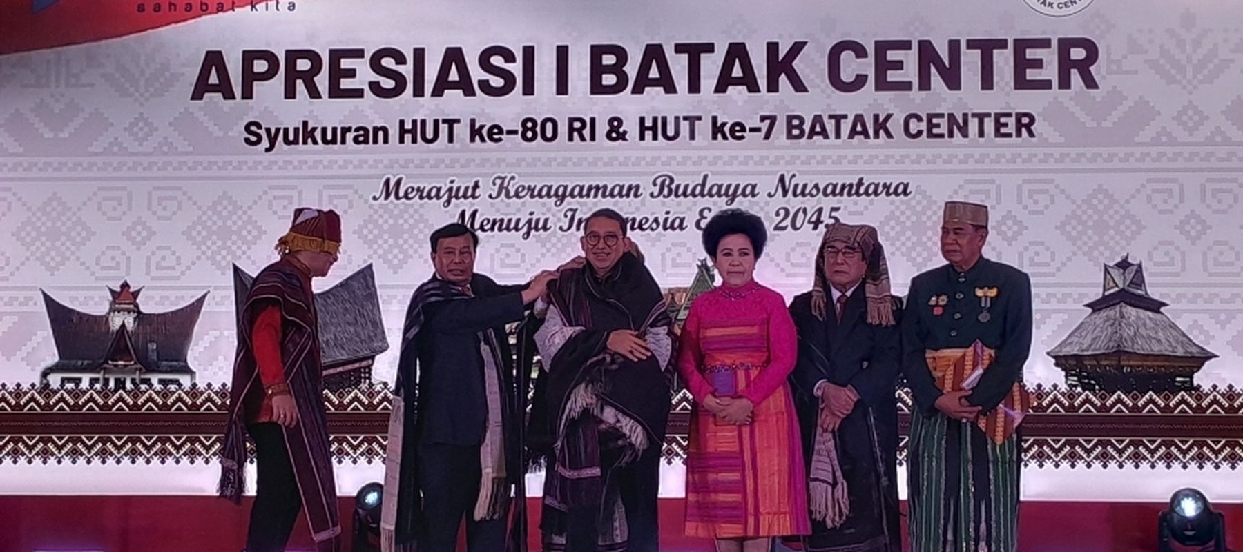 Fadli Zon hadiri Batak Center