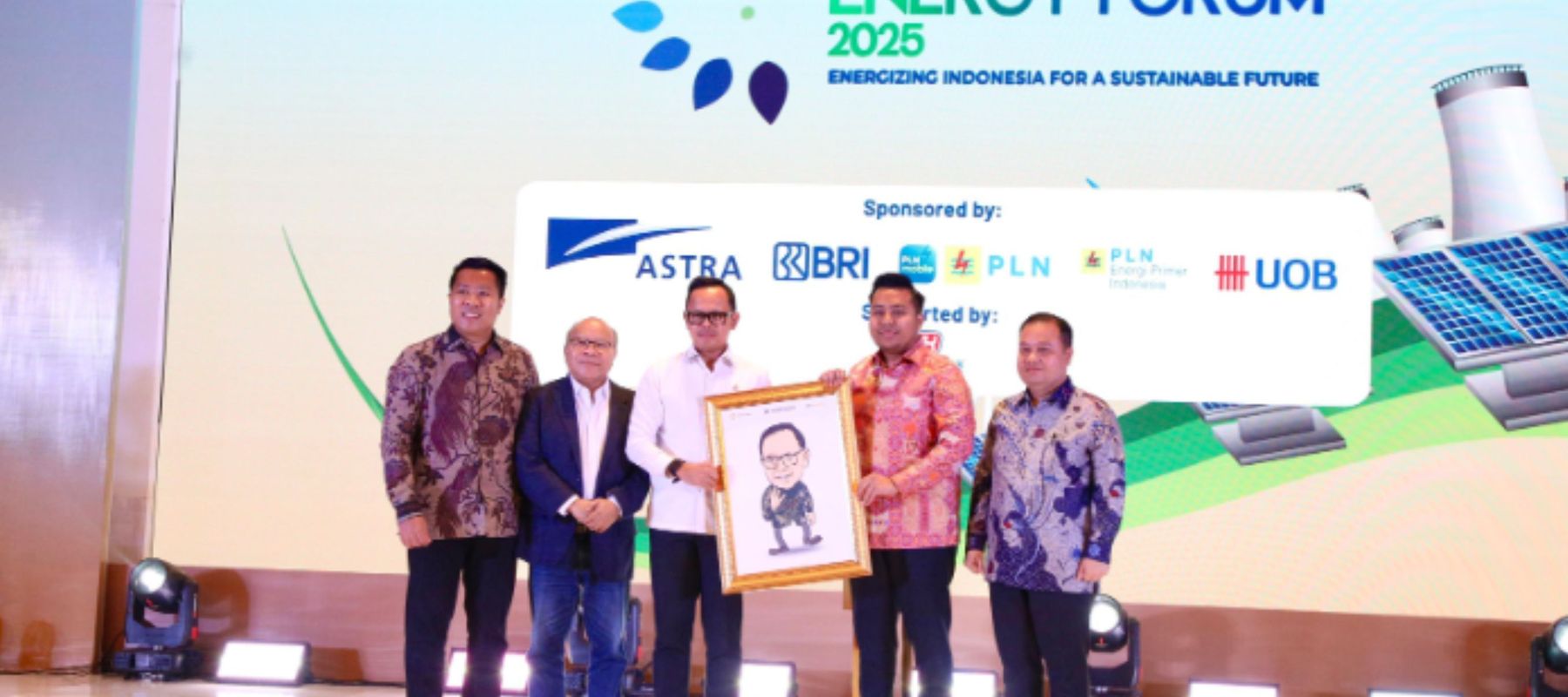 Wakil Menteri Dalam Negeri, Bima Arya Sugiarto bersama Direktur Utama	Randy Monthonaro, Direktur NTV Tommy William Tampubolon, Direktur NTV Dimpos Giarto Valentino Tampubolondan Presiden Direktur Pemberitaan NTV Don Bosco Selamun