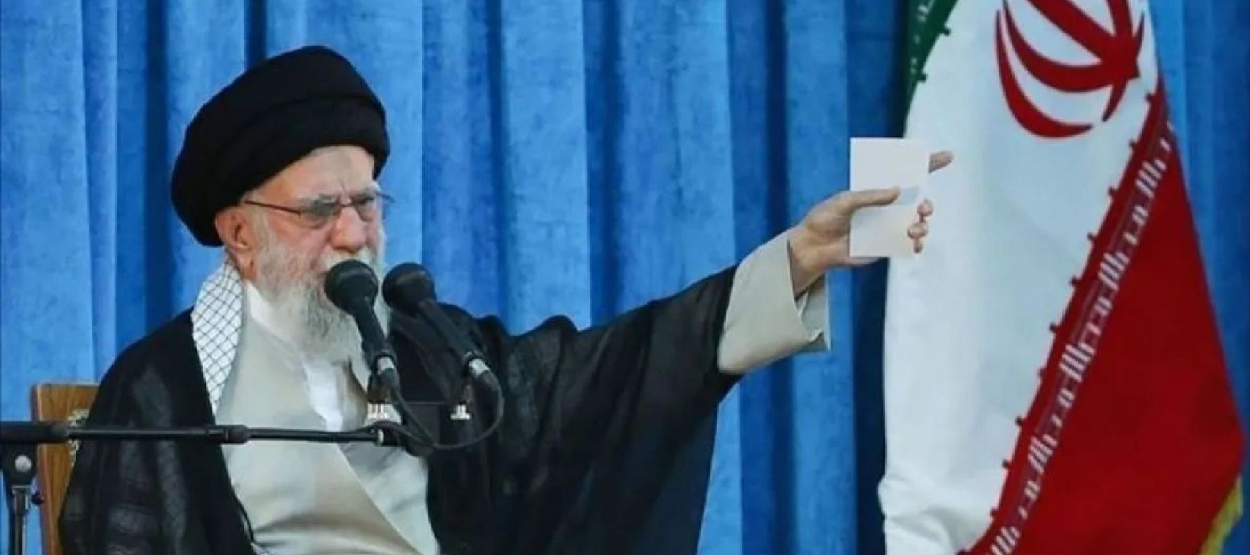 Pemimpin Tertinggi Iran Ayatollah Ali Khamenei pada Rabu (18/6/2025) mengatakanbahwa negaranya akan terus menanggapi serangan Israel dan tidak akan pernah berunding dengan Israel.