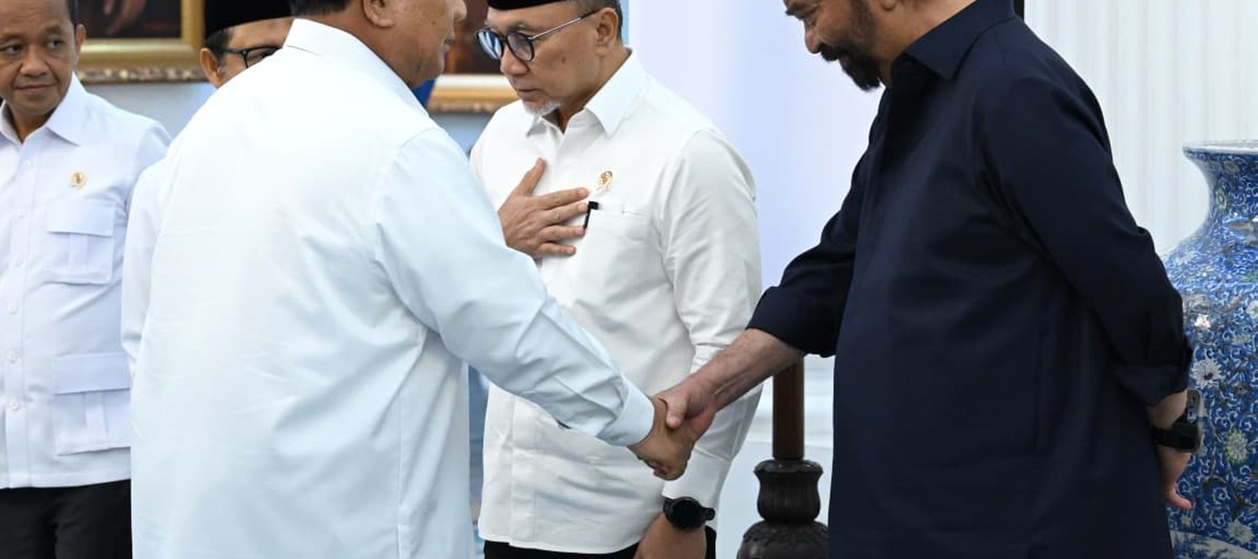 Konferensi Pers Presiden Prabowo Subianto Bersama Para Elite Partai.