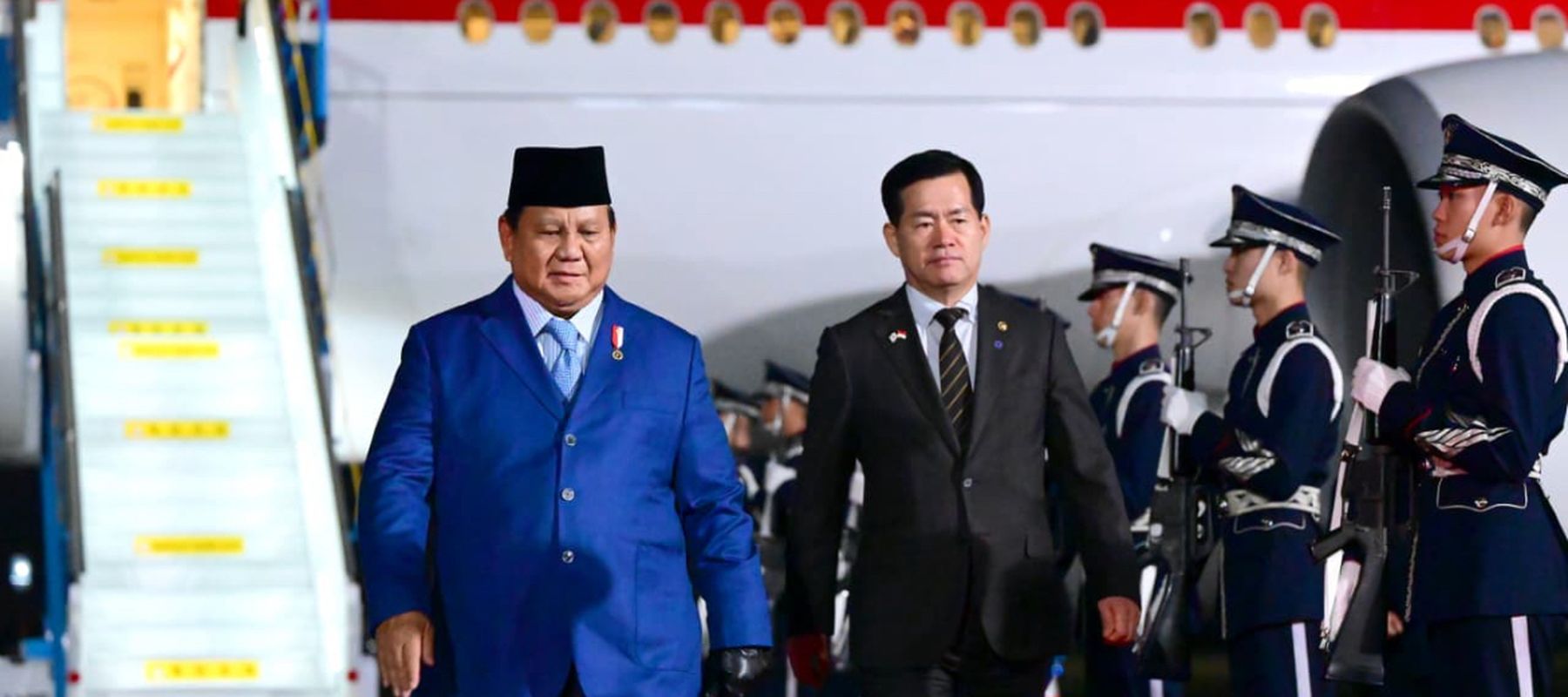Prabowo Tiba di Republik Korea untuk Hadiri KTT APEC 2025