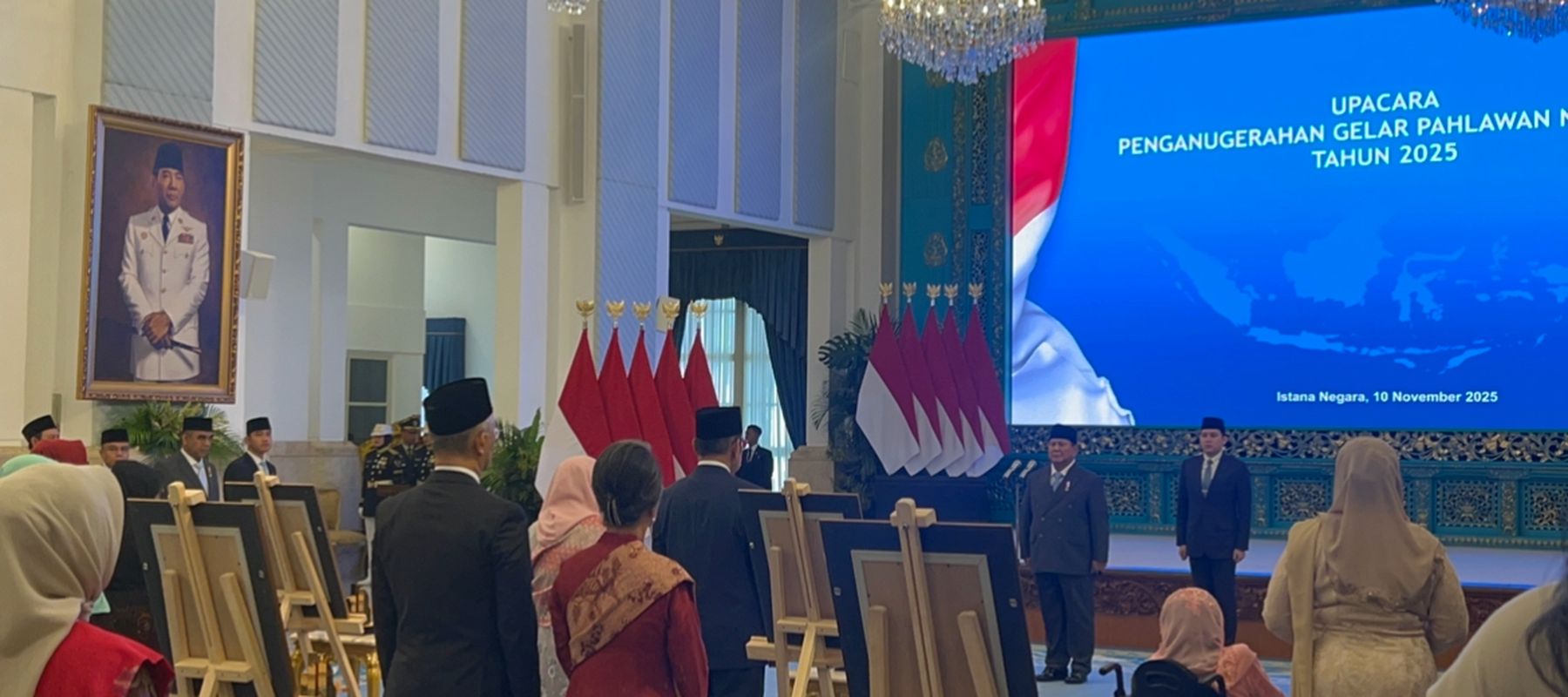 Prabowo Anugerahkan Gelar Pahlawan Nasional kepada 10 Tokoh Berjasa di Istana Negara
