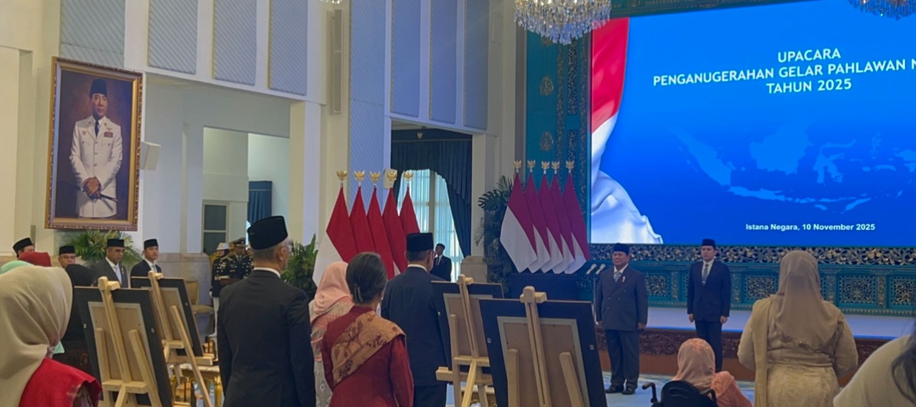 Prabowo Anugerahkan Gelar Pahlawan Nasional kepada 10 Tokoh Berjasa di Istana Negara
