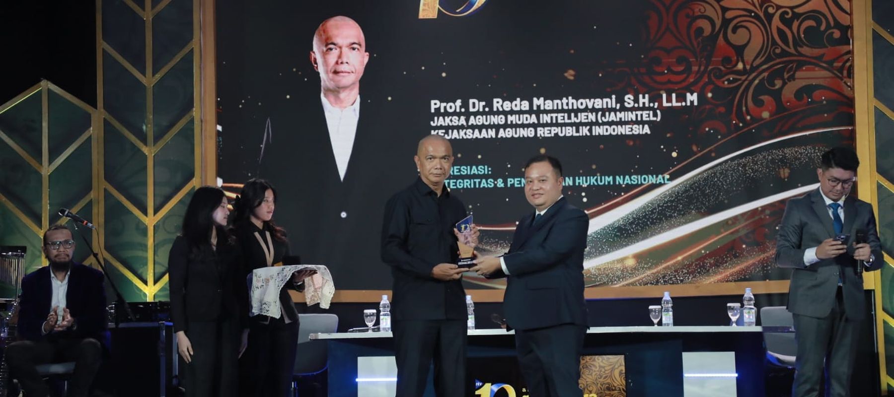 Jaksa Agung Muda, Dr. Reda Manthovani