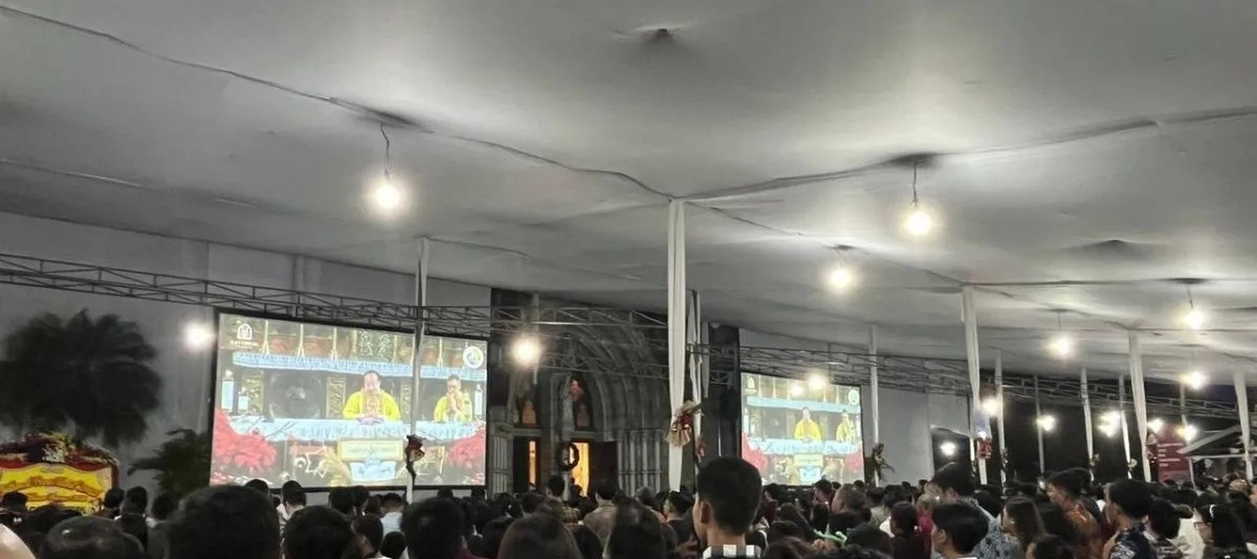Suasana Misa Malam Natal di Gereja Katedral Jakarta, Rabu, 24 Desember 2025. ANTARA/Asep Firmansyah