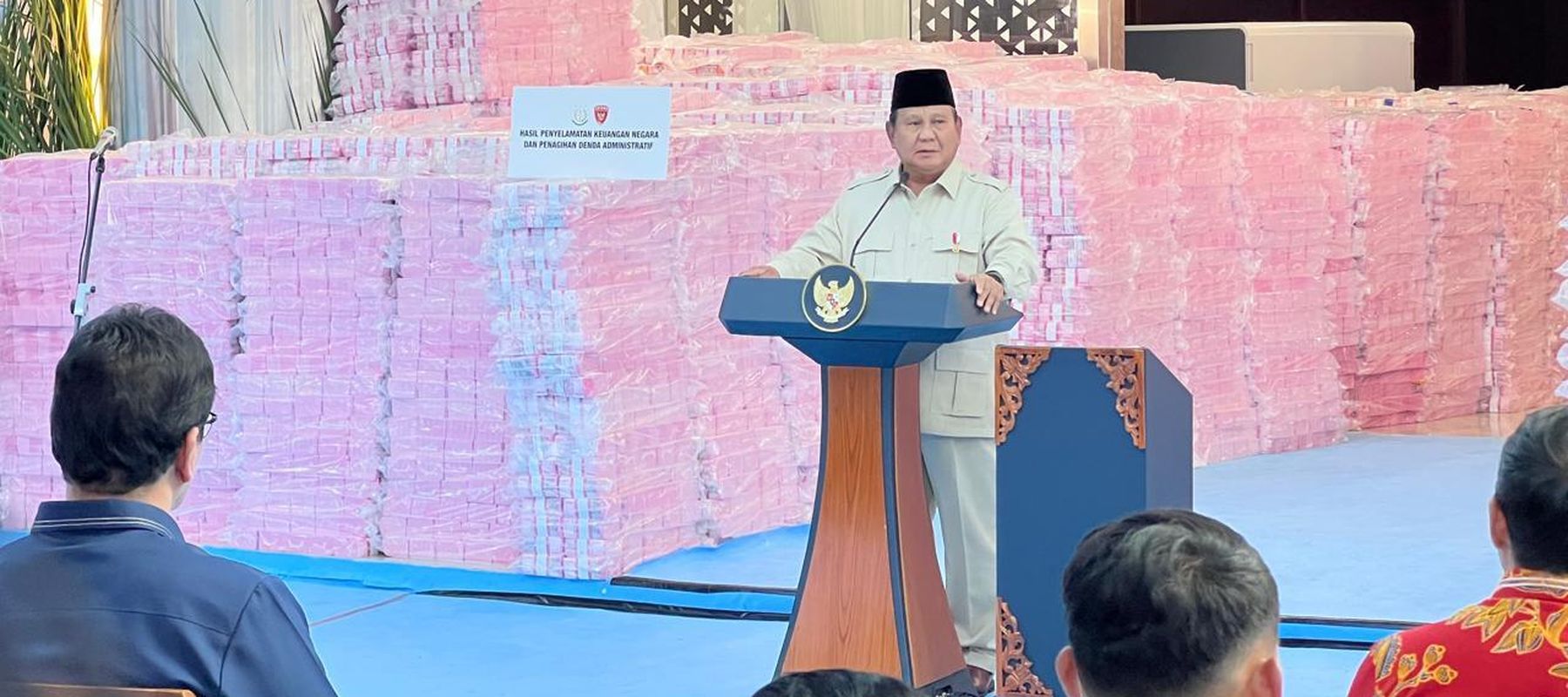 Presiden Prabowo Subianto di acara penyerahan Rp6,6 triliun dari Satgas PKH. 