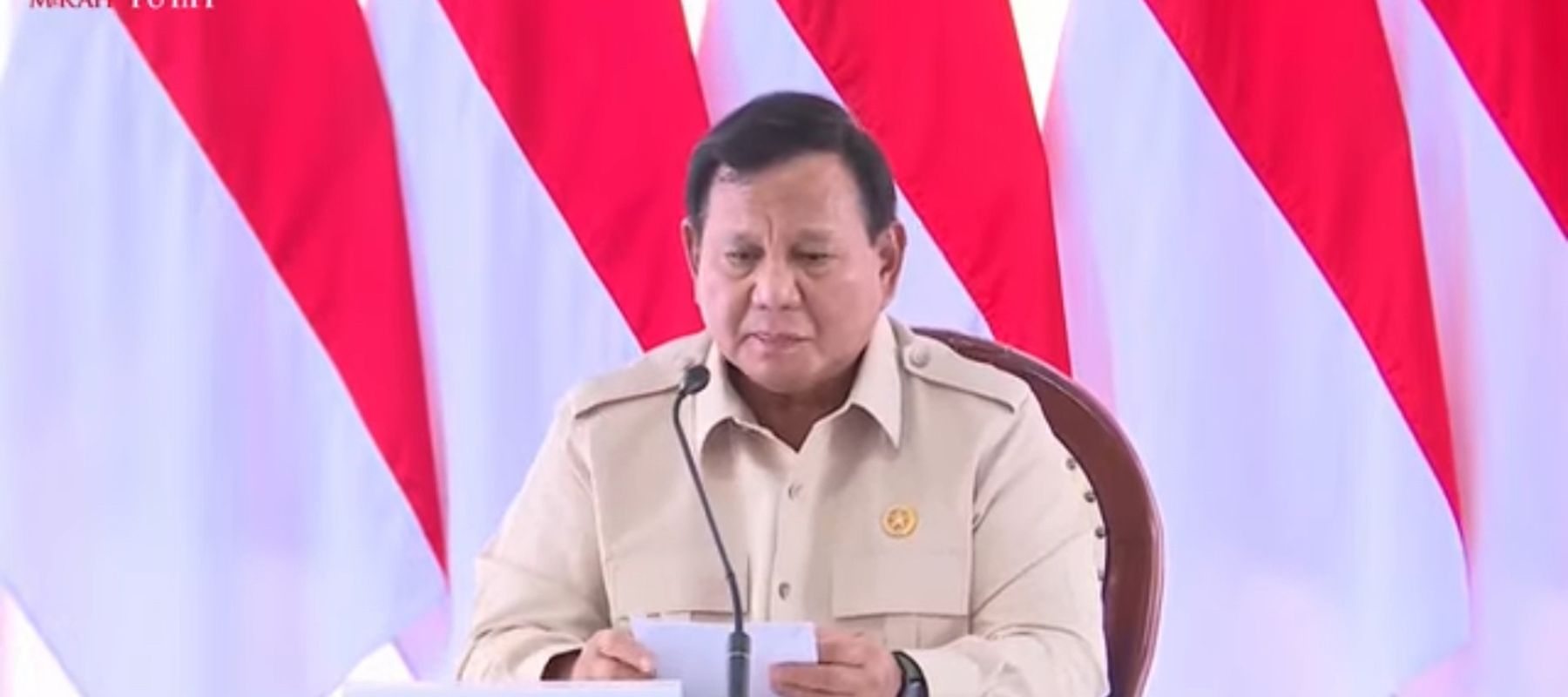 Prabowo Pimpin Rapat Koordinasi Usai Tinjau Lokasi Bencana di Aceh Tamiang
