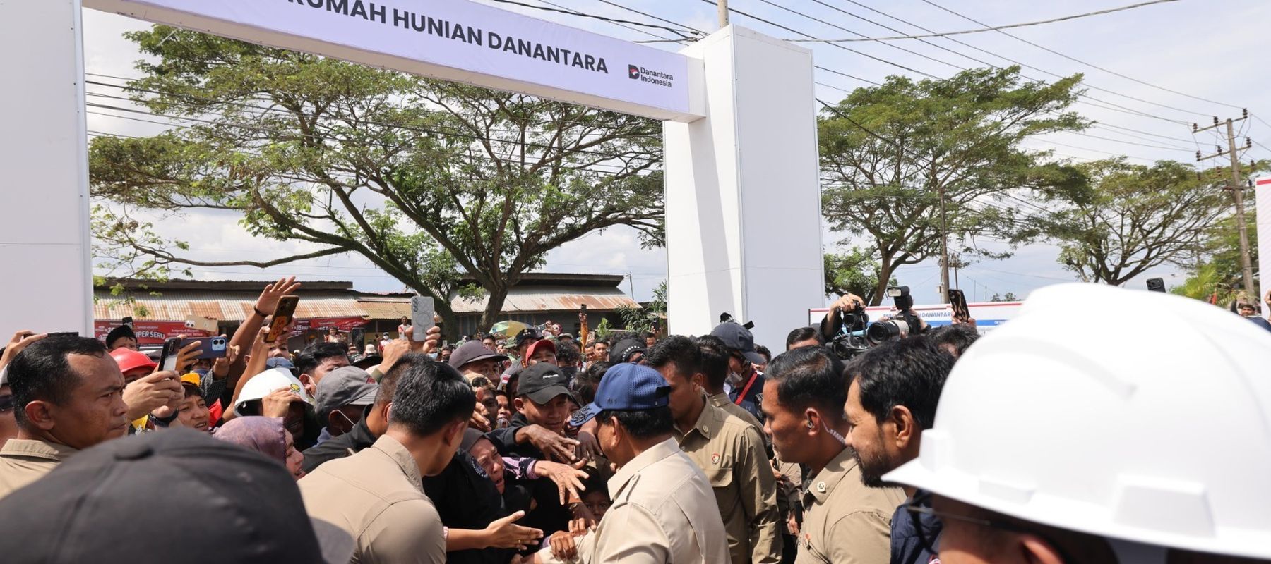 Prabowo tinjau lokasi rumah hunian Danantara.