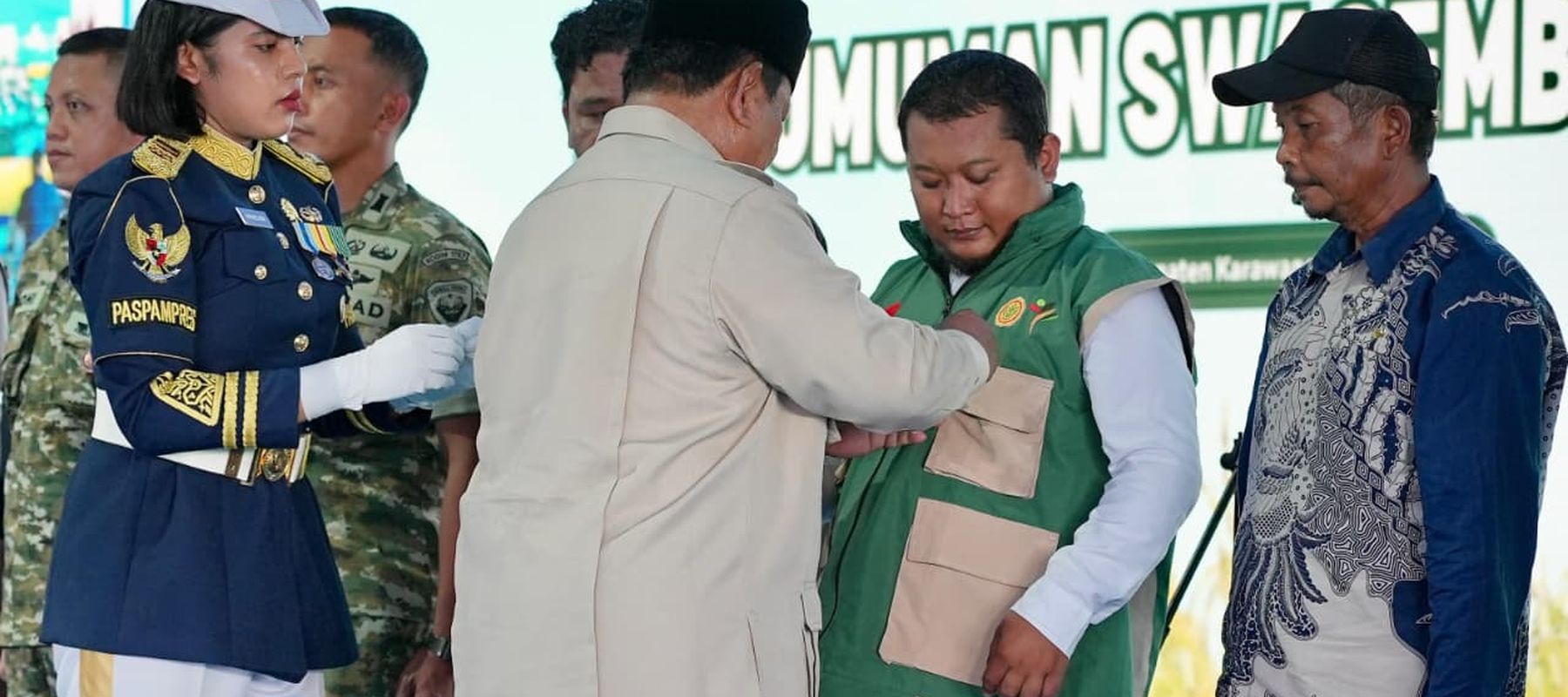 Sukses Panen Padi 8 Ton per Hektare, Petani Cianjur Raih Satyalancana Wira Karya dari Prabowo