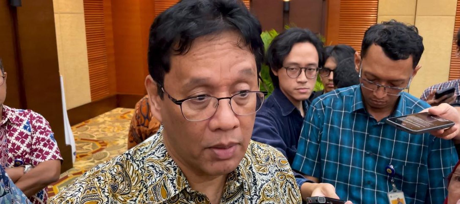Menteri Keuangan (Menkeu) Purbaya Yudhi Sadewa merespons terkait kebijakan baru kewajiban penempatan 100 persen devisa hasil ekspor (DHE) yang diprotes sektor usaha kelapa sawit.