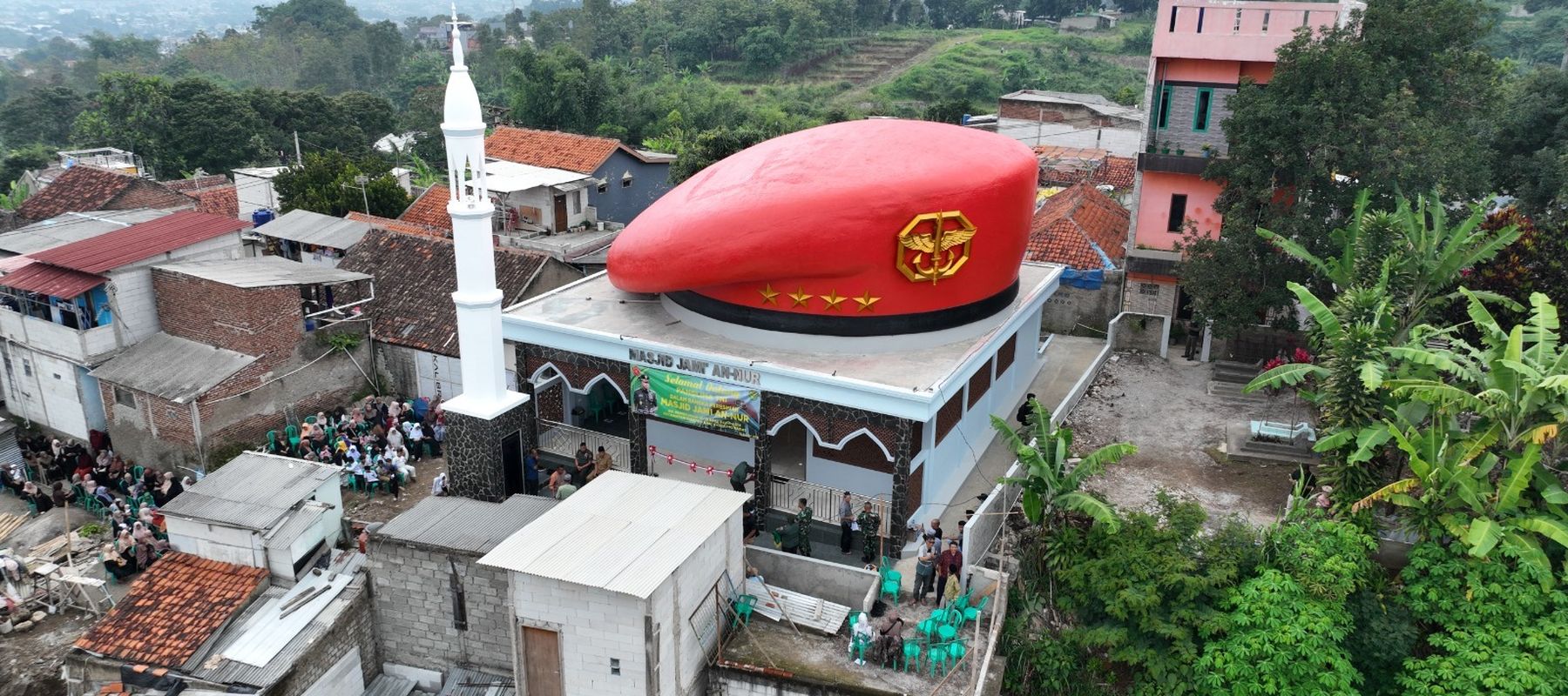 Masjid Jami&rsquo; An-Nur, Kampung Pamoyanan, Desa Pada Asih, Kecamatan Cisarua, Kabupaten Bandung Barat, Jawa Barat