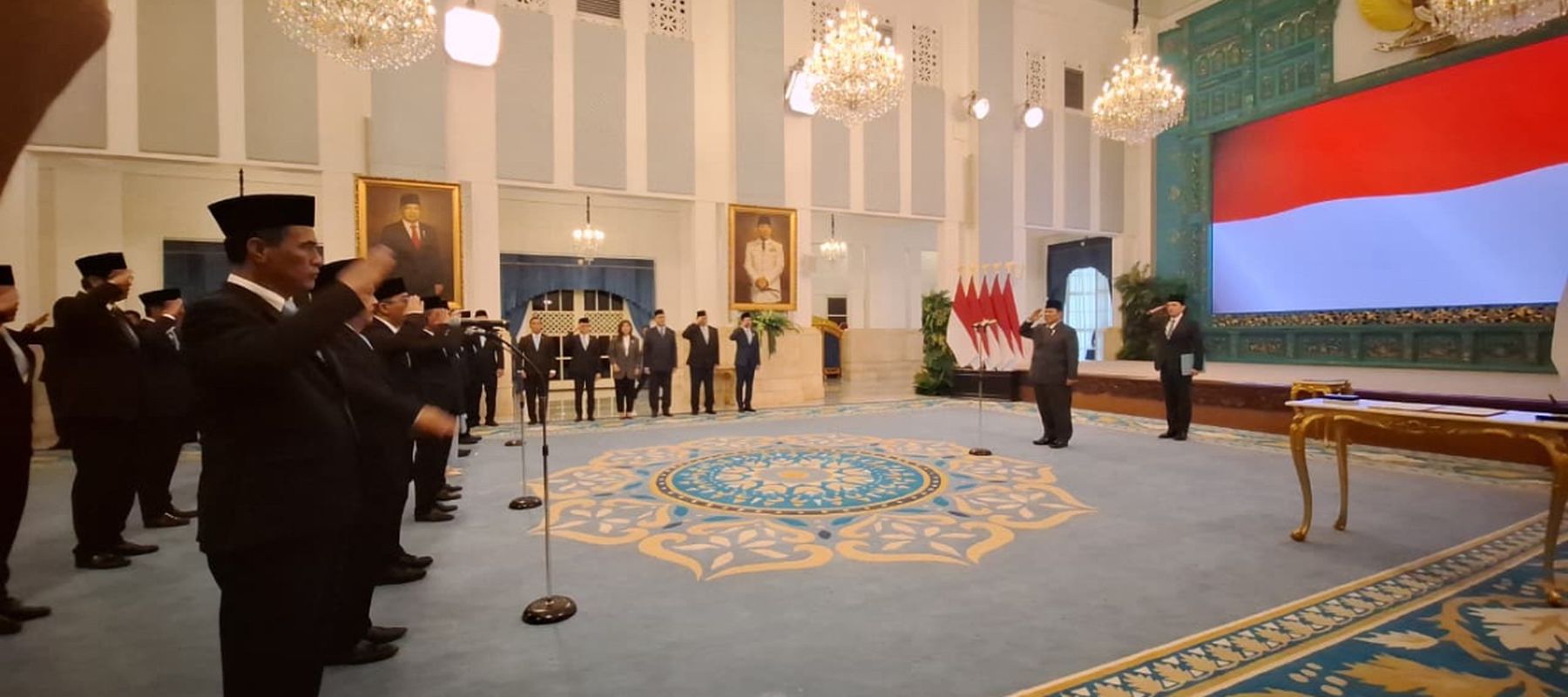 Presiden Prabowo Subianto melantik jajaran anggota Dewan Energi Nasional (DEN)