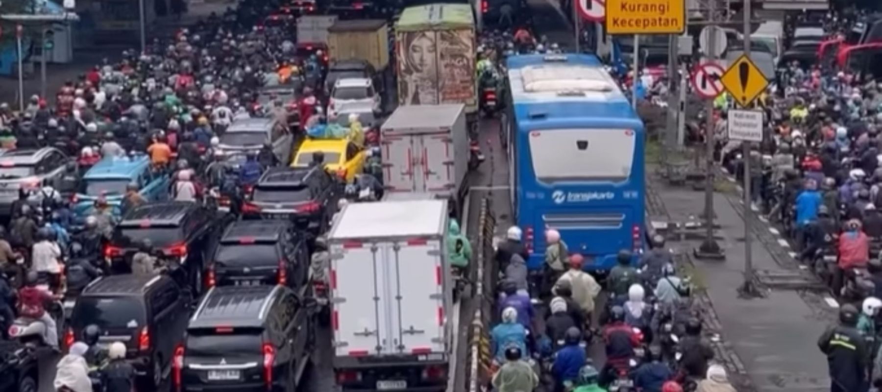 Banjir di Jalan Daan Mogot