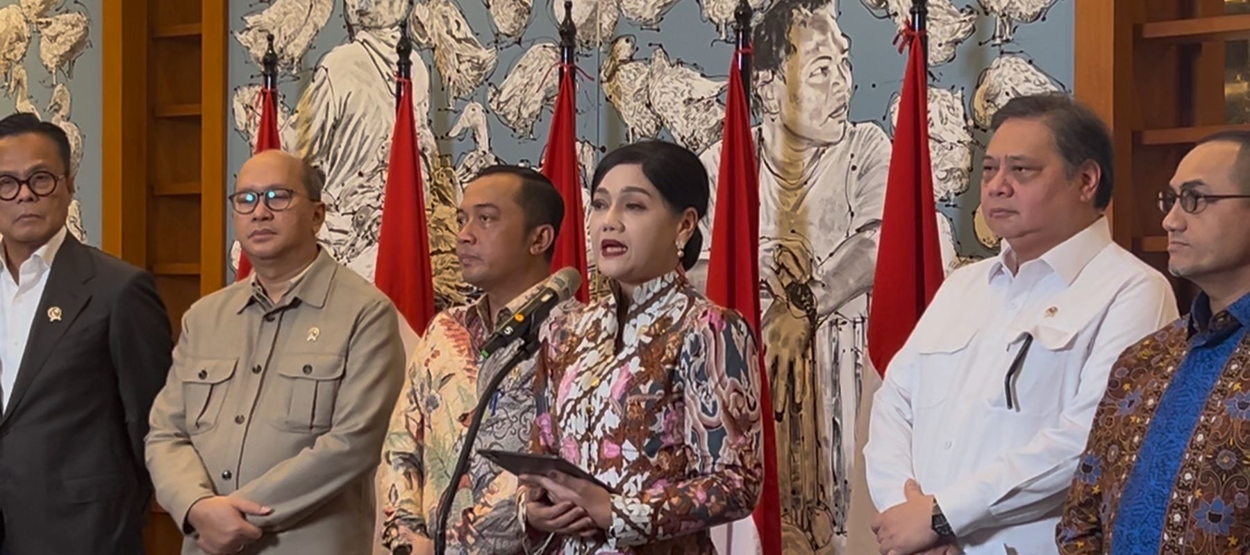 Pjs. Ketua Dewan Komisioner OJK Friderica Widyasari Dewi 