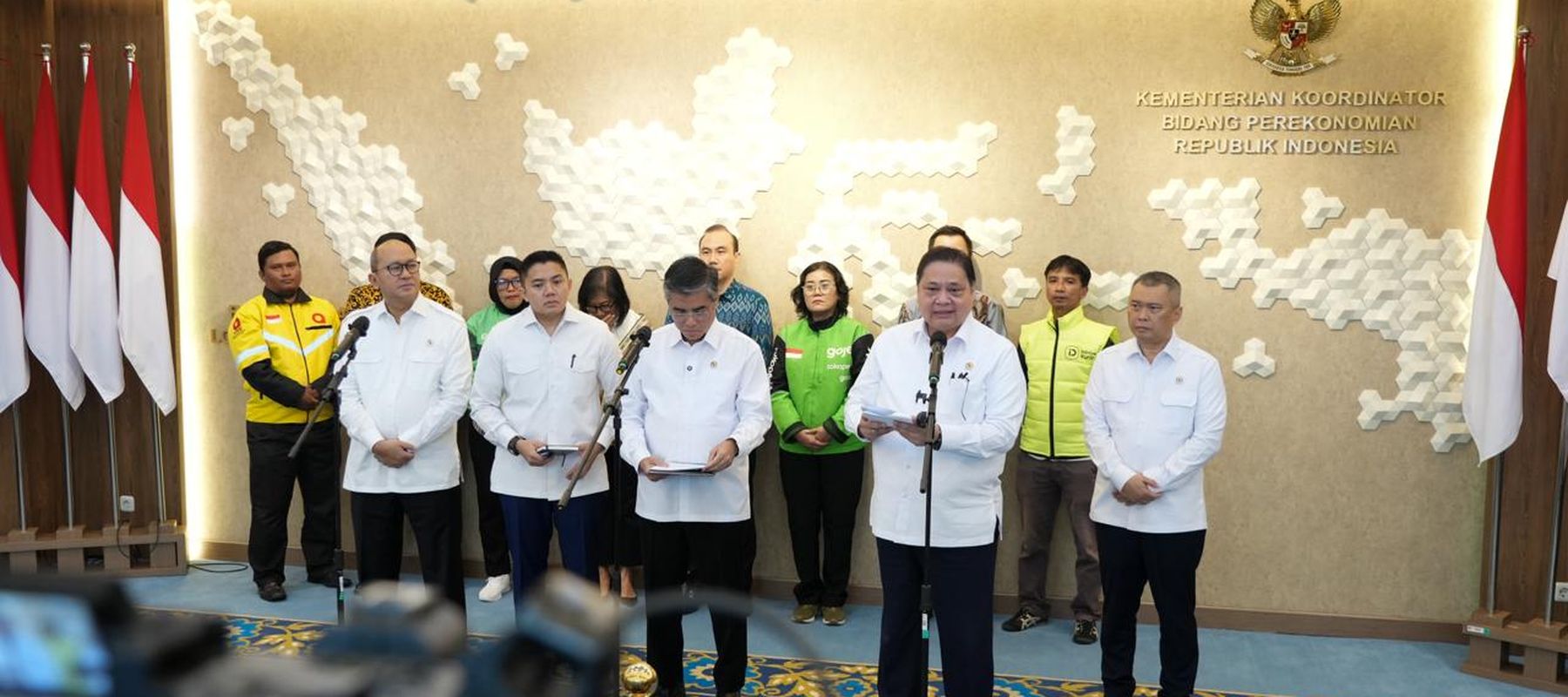 Pemerintah Umumkan THR untuk ASN, TNI/Polri, Pensiunan hingga Ojol