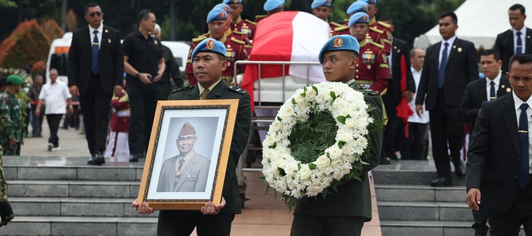 pemakaman Wapres ke-6 RI Try Sutrisno di TMP Kalibata