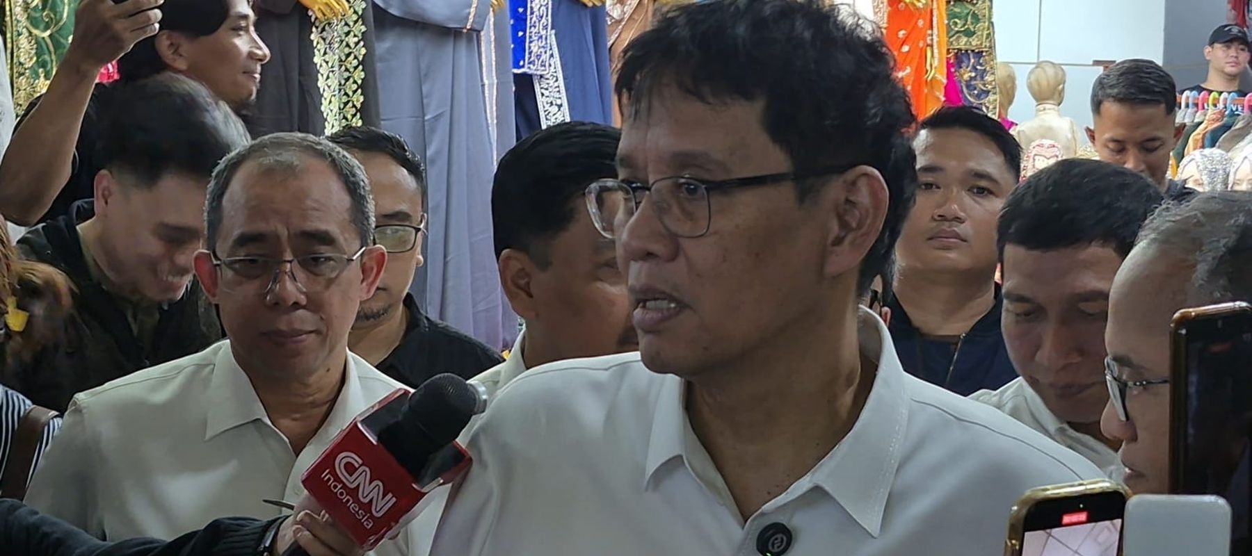 Menteri Keuangan (Menkeu) Purbaya Yudhi Sadewa merespons terkait pelemahan nilai tukar rupiah terhadap dolar Amerika Serikat (AS) setelah menyentuh Rp17 ribu dan Indeks Harga Saham Gabungan (IHSG) yang anjlok sampai 5 persen.
