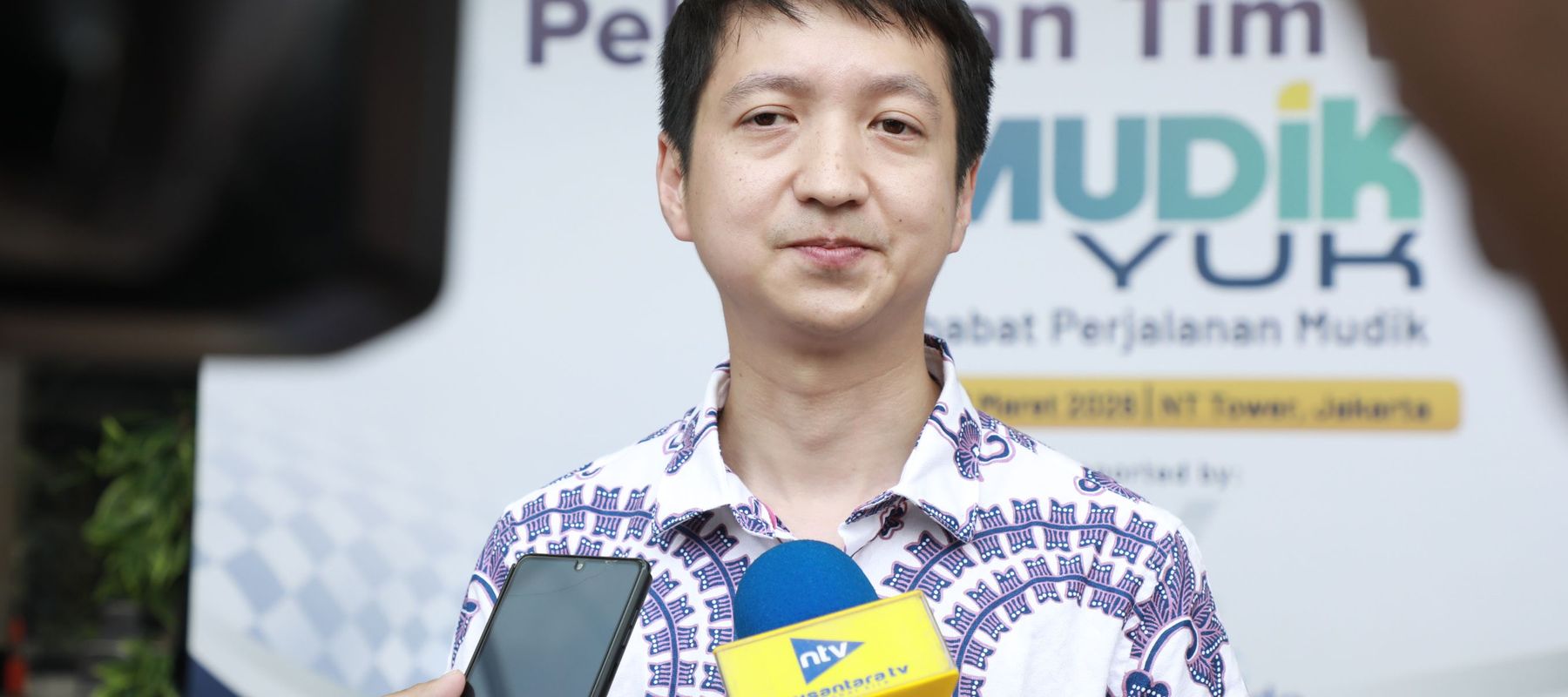 Director Wuling Motors Ricky Christian menghadiri pelepasan tim mudik Nusantara TV 2026