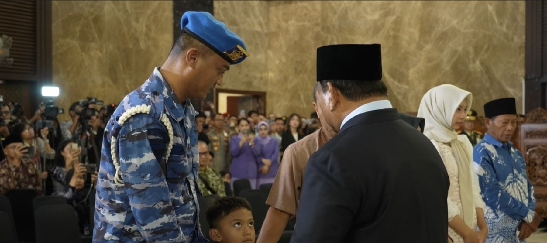 Presiden RI Prabowo Subianto menyampaikan dukacita atas gugurnya tiga prajurit TNI dalam tugas sebagai penjaga perdamaian di Lebanon (United Nations Interim Force in Lebanon/UNIFIL).