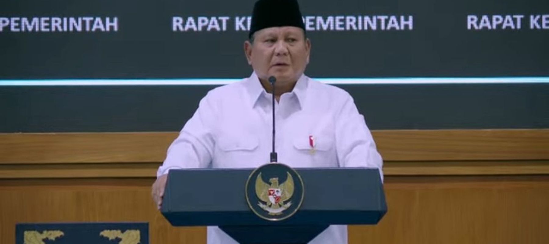 Prabowo Subianto dalam taklimat kepada jajaran Kabinet Merah Putih di Istana Kepresidenan