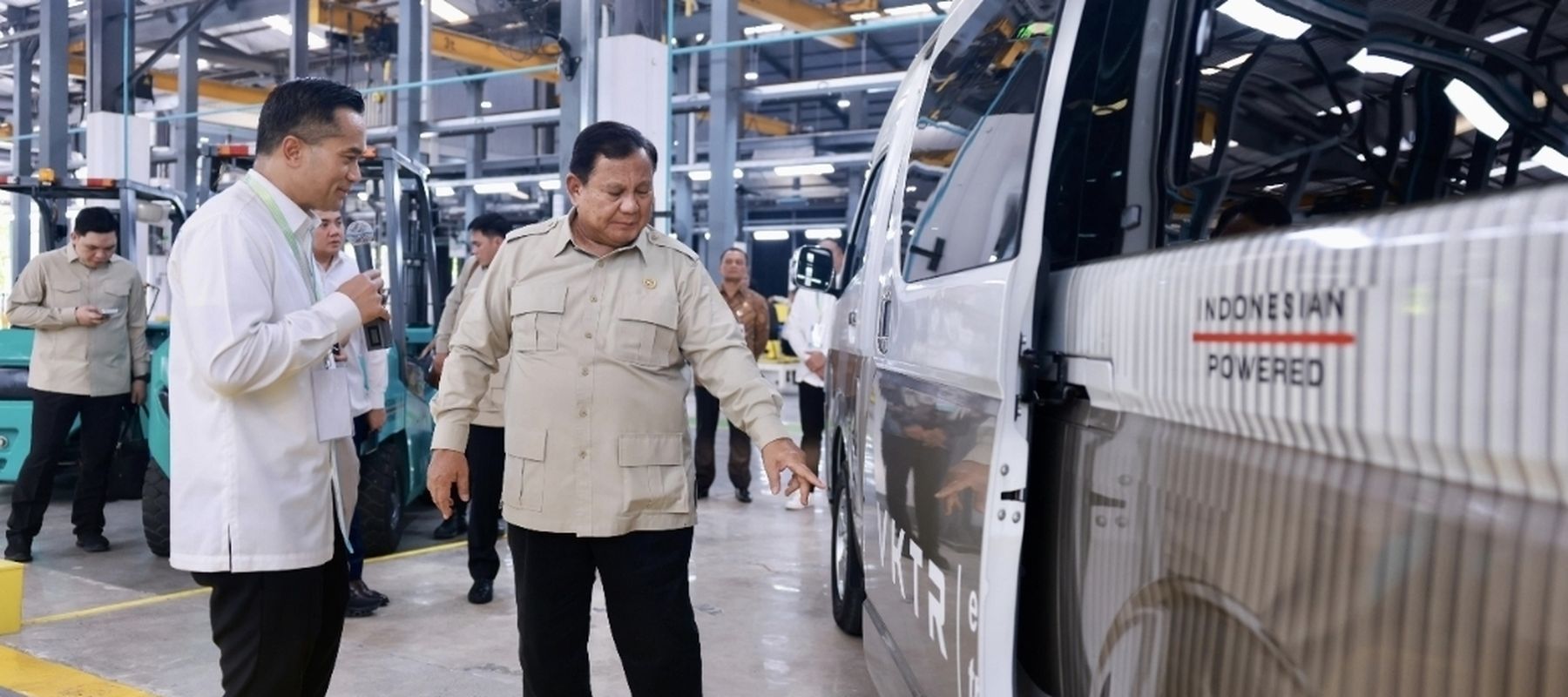 Presiden RI Prabowo Subianto mendorong sektor otomotif di Indonesia agar dapat melahirkan &ldquo;national champion&rdquo;, seperti halnya industri otomotif negara-negara maju. 