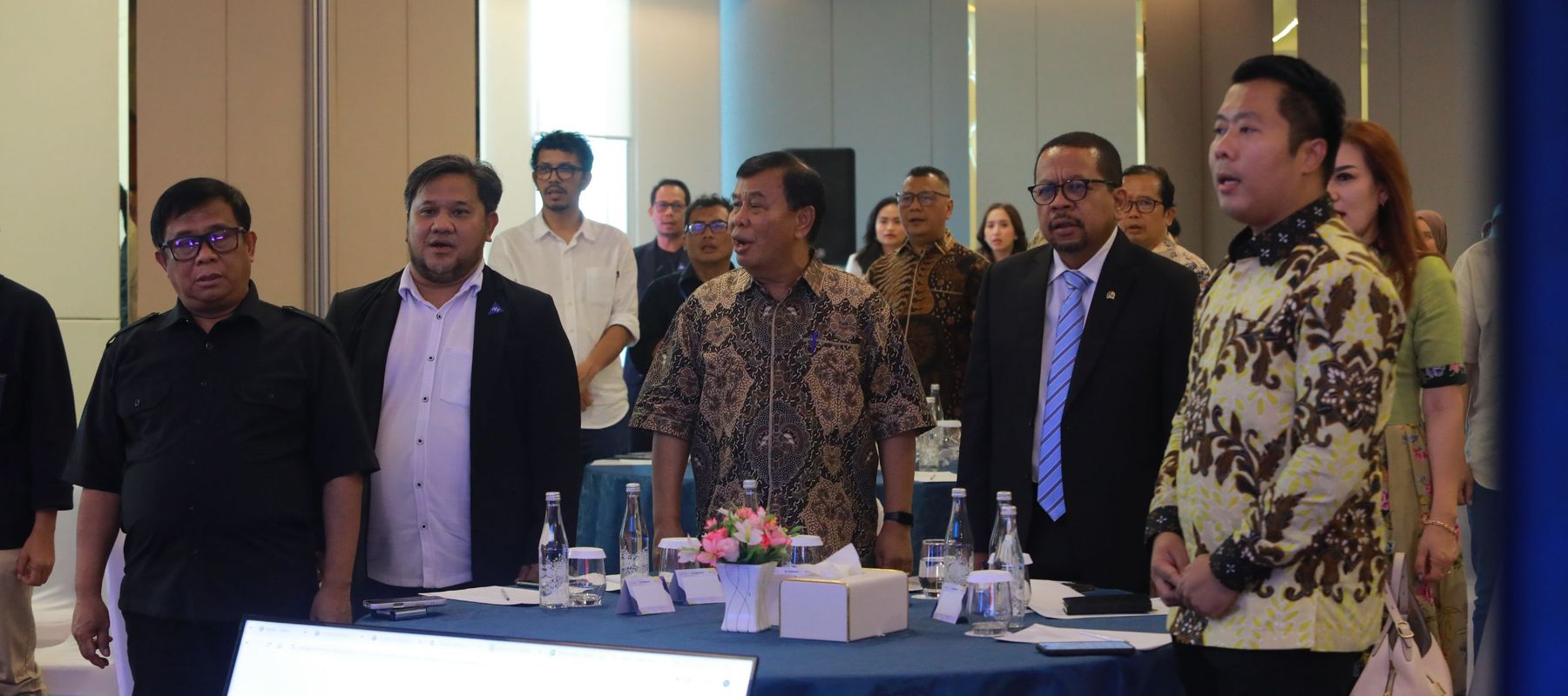 Kepala Staf Kepresidenan M Qodara bersama BOD Nusantara TV