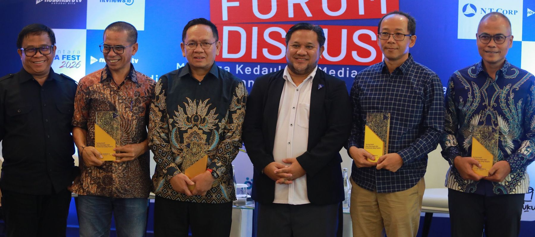 Narasumber Forum diskusi di Nusantara TV bersama Pemimpin Redaksi NTVnews.id dan Direktur Komersial Nusantara TV