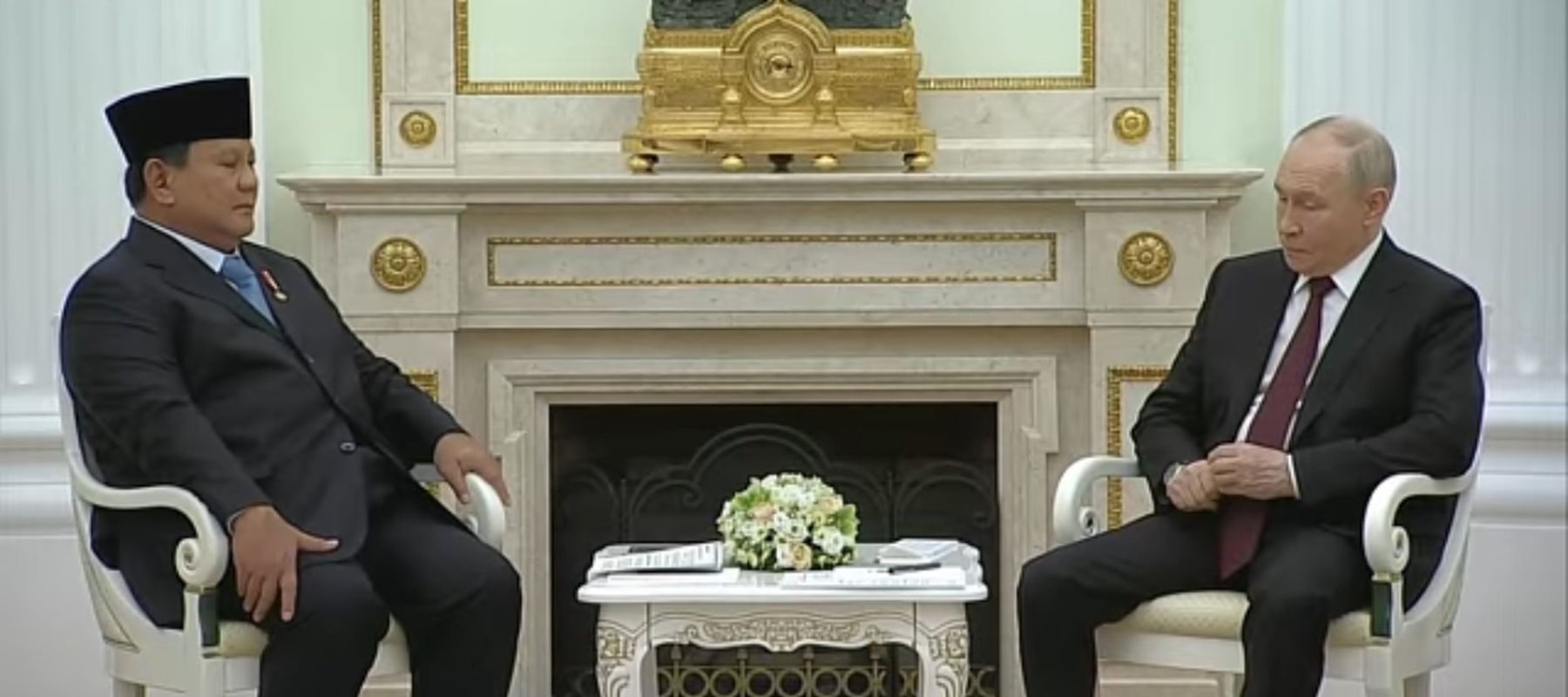 Presiden RI Prabowo Subianto dan Presiden Rusia Vladimir Putin