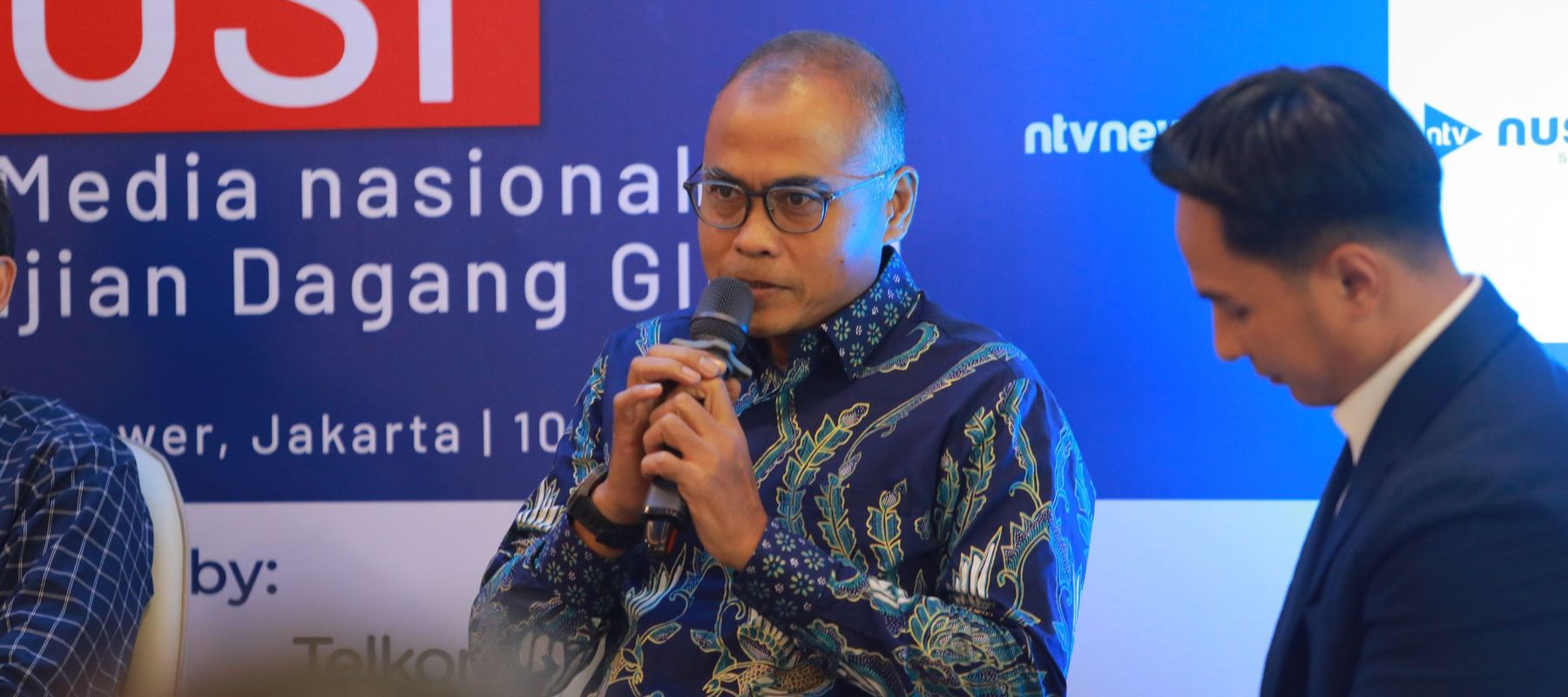 Sekjen Forum Pemred, Irfan Junaedi di acara Forum Diskusi Nusantara TV