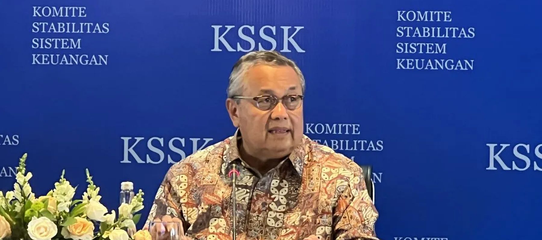 Gubernur Bank Indonesia (BI) Perry Warjiyo memaparkan materi dalam konferensi pers Komite Stabilitas Sistem Keuangan (KSSK) di Jakarta, Kamis 7 Mei 2026. ANTARA/Putu Indah Savitri