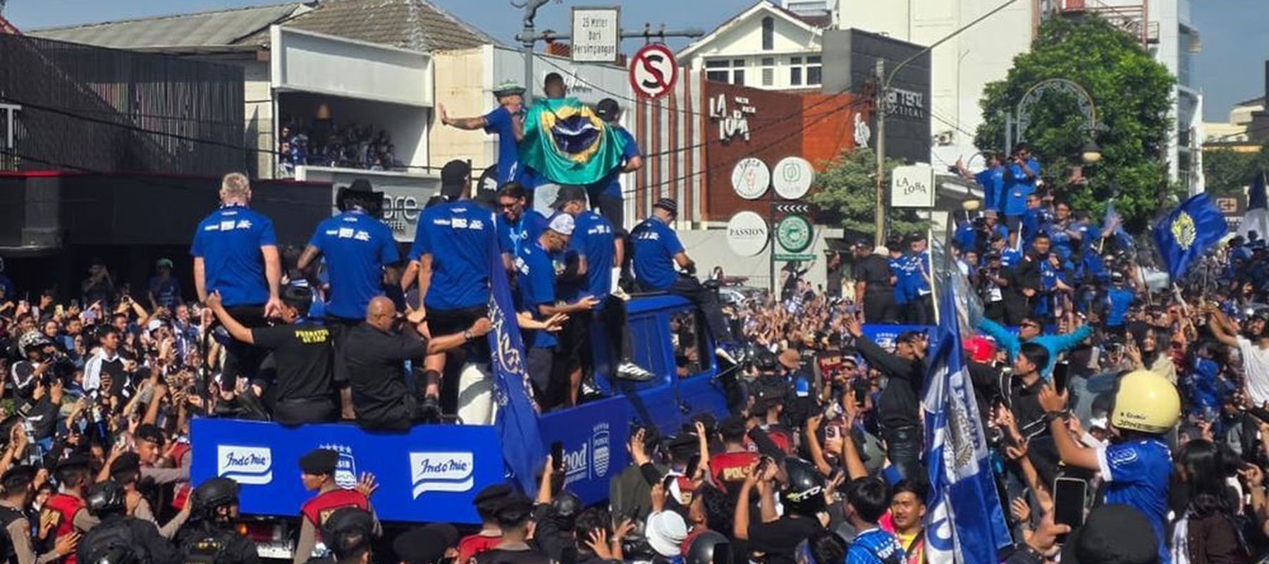 Persib Bandung Komvoi