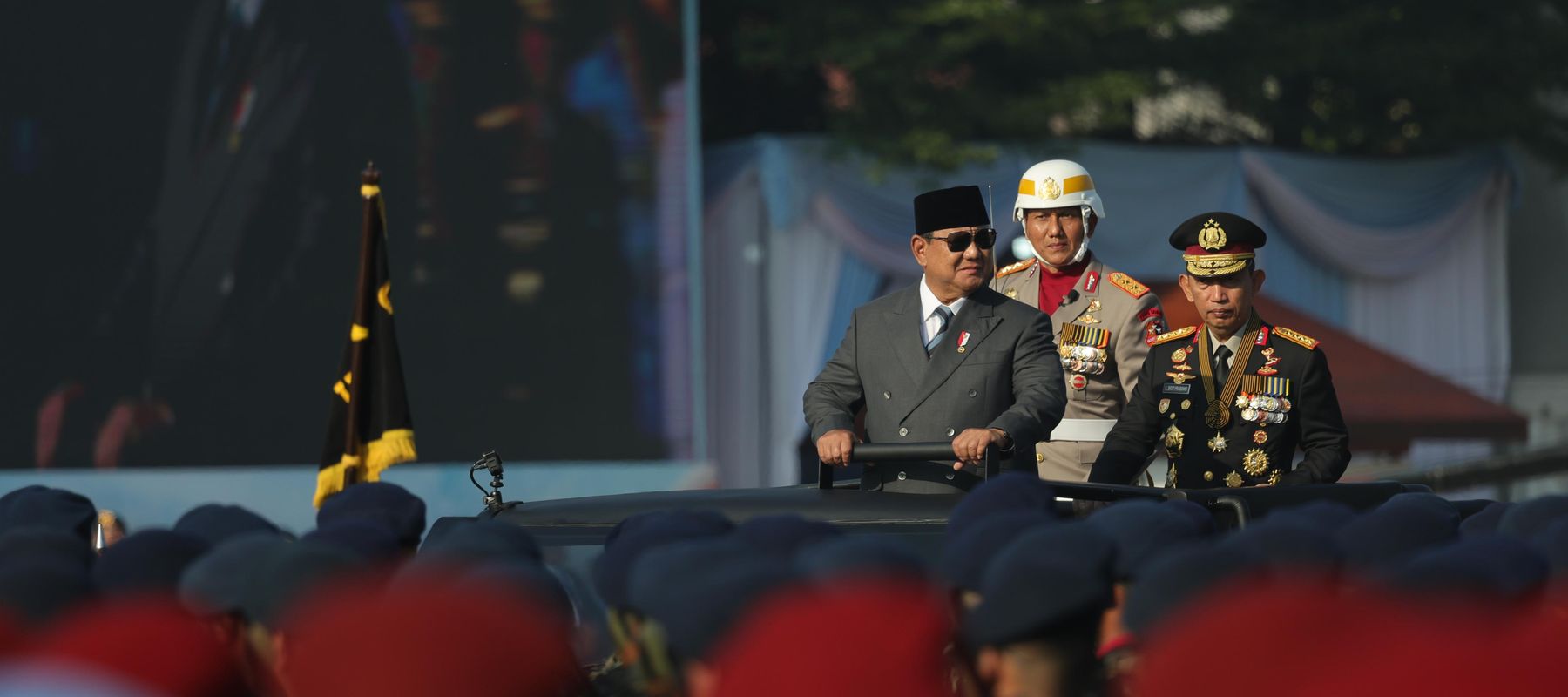 Pertama Kali Bertemu Prabowo, Guru MI: Ternyata Glowing, Ganteng, dan Berwibawa.