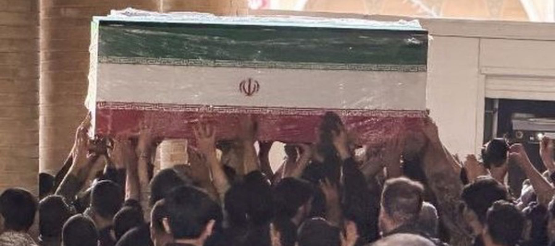 penghormatan terakhir kepada mendiang pemimpin tertinggi Iran, Ayatollah Ali Khamenei