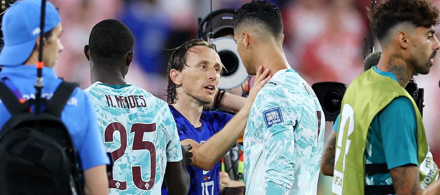Cristiano Ronaldo dan Luka Modric