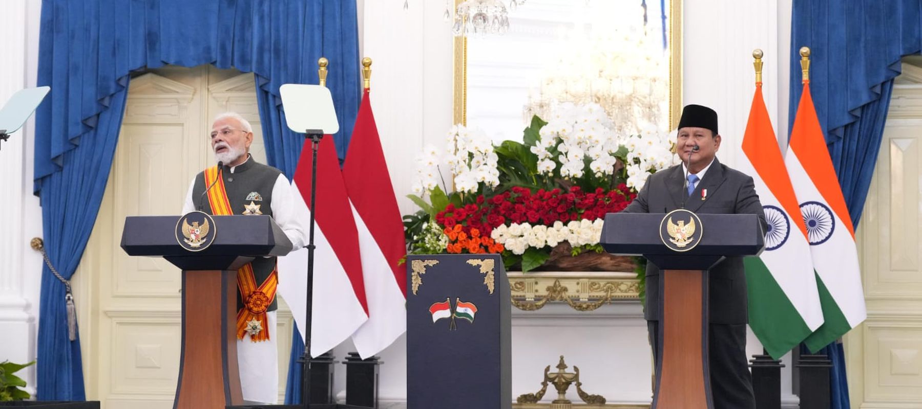 Presiden RI Prabowo Subianto bersama Perdana Menteri India Narendra Modi menyampaikan pernyataan bersama usai pertemuan bilateral di Istana Merdeka, Jakarta, Selasa (7 Juli 2026). Dalam kesempatan tersebut, kedua pemimpin sepakat memperkuat kerja sam