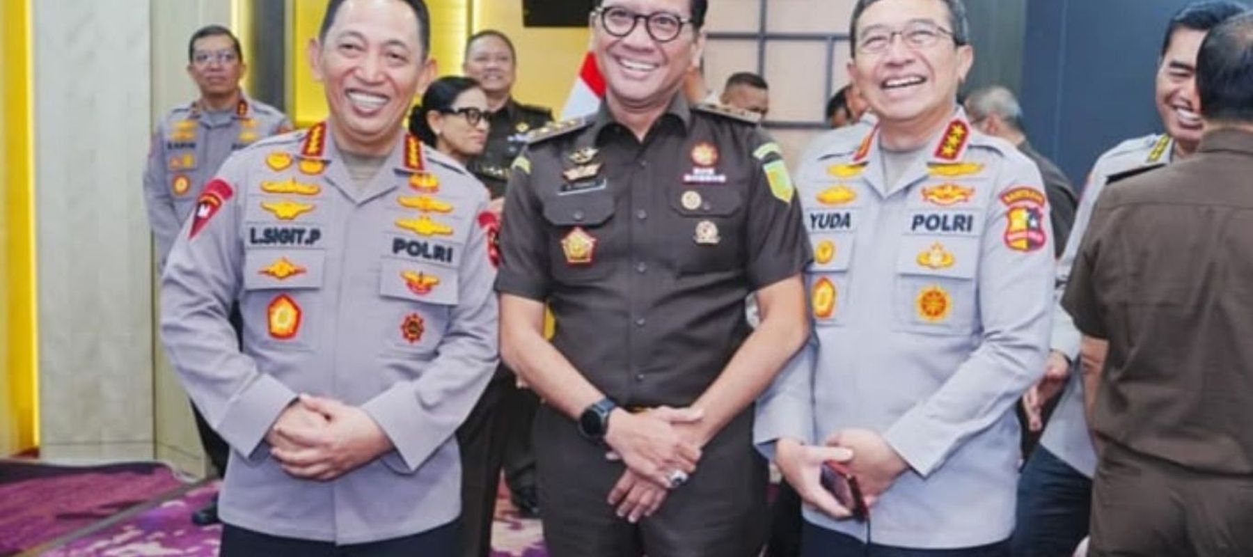 Kapolri Jenderal Listyo Sigit Prabowo silaturahmi dengan Kejaksaan Agung