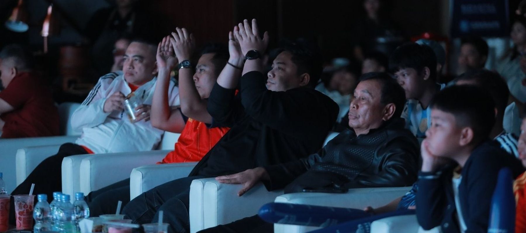 Nobar Panggung Bola Dunia di Nusantara TV