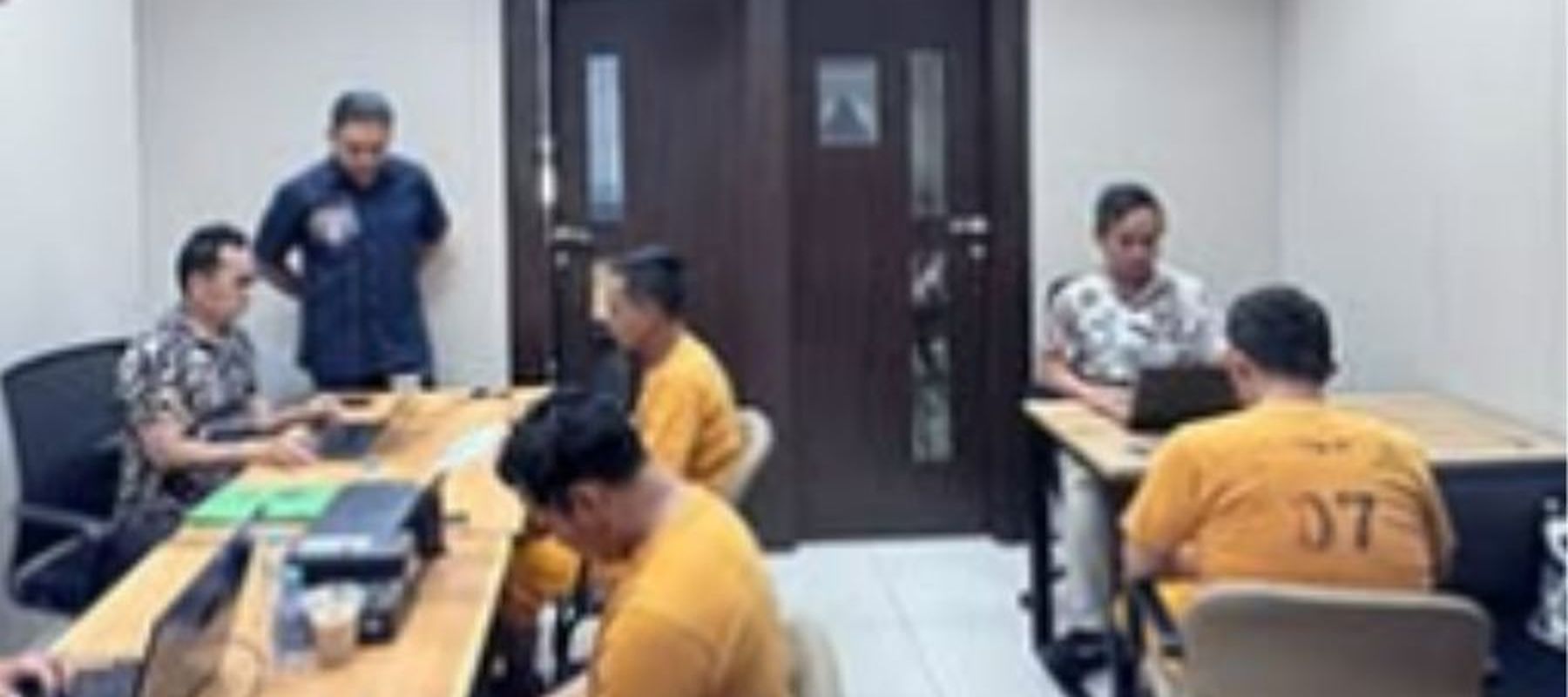 Ini Identitas 3 Anggota Polda Jabar yang Minta Satpam di HI Sujud