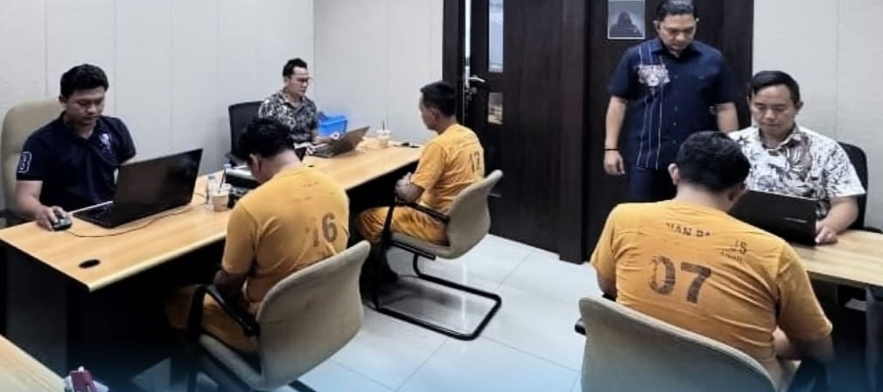Buntut Tindakan Tak Pantas kepada Satpam Bundaran HI, Polda Jabar Proses Etik Tiga Anggotanya