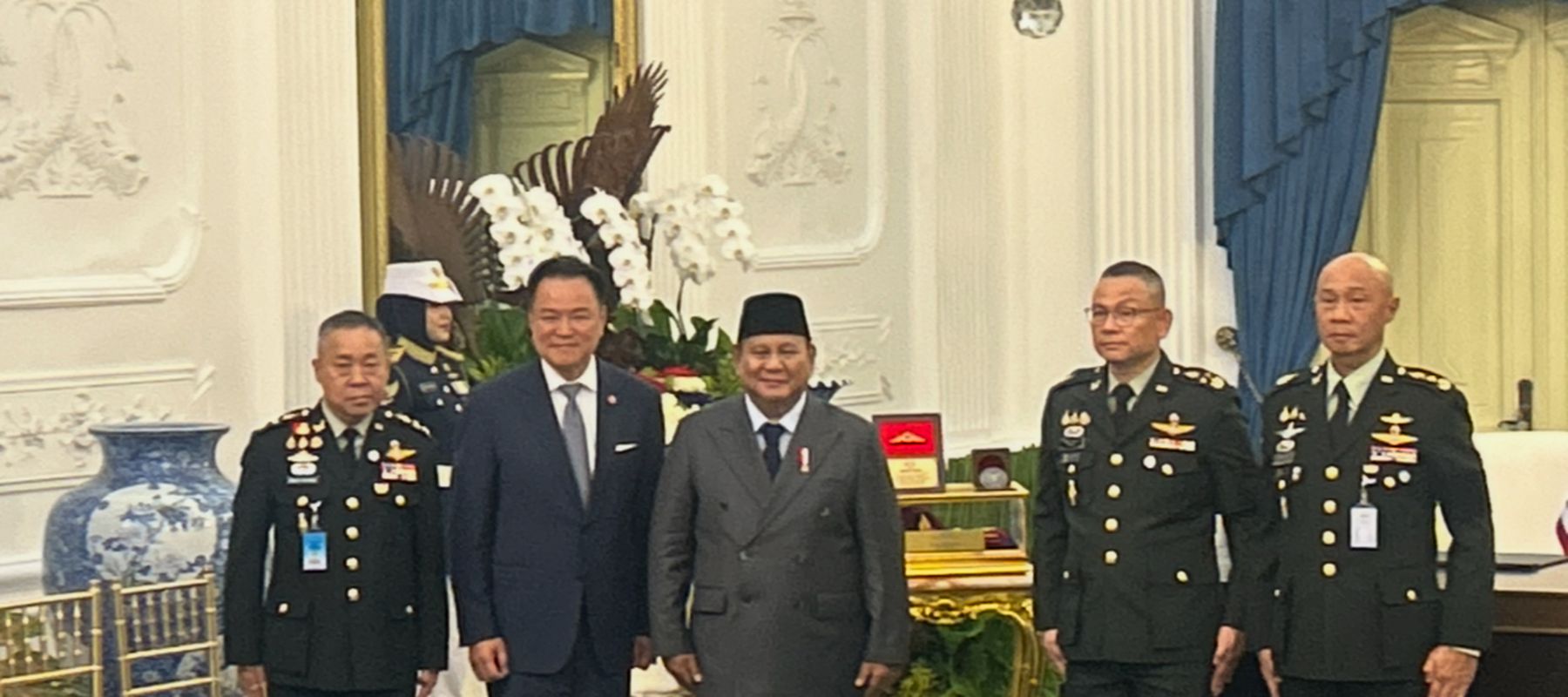 Prabowo Terima Lencana Kehormatan dari Komando Perang Khusus Thailand