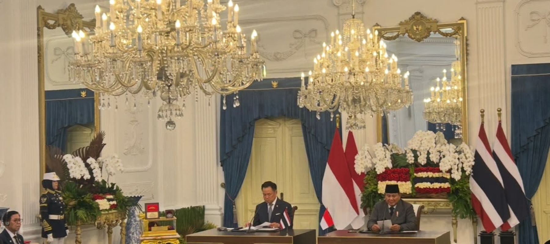 Presiden Prabowo Subianto dan Perdana Menteri Thailand Anutin Charnvirakul Saat Join Statement di Istana Merdeka