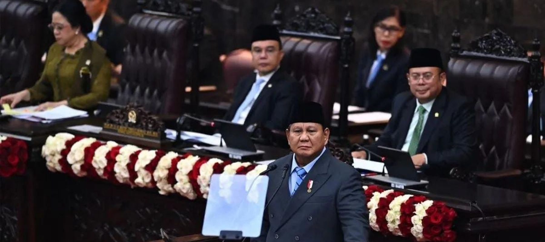 Presiden Prabowo Subianto menyampaikan pidato kenegaraan dalam rangka Penyampaian Pengantar/Keterangan Pemerintah atas RUU tentang APBN Tahun Anggaran 2027 beserta Nota Keuangannya saat Rapat Paripurna Pembukaan Masa Persidangan I DPR Tahun Sidang 20